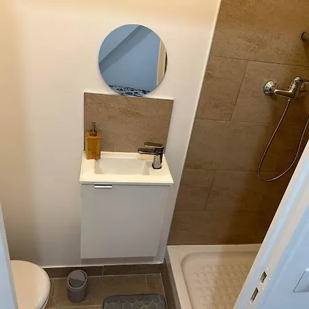 Dans Maison 3 شقة